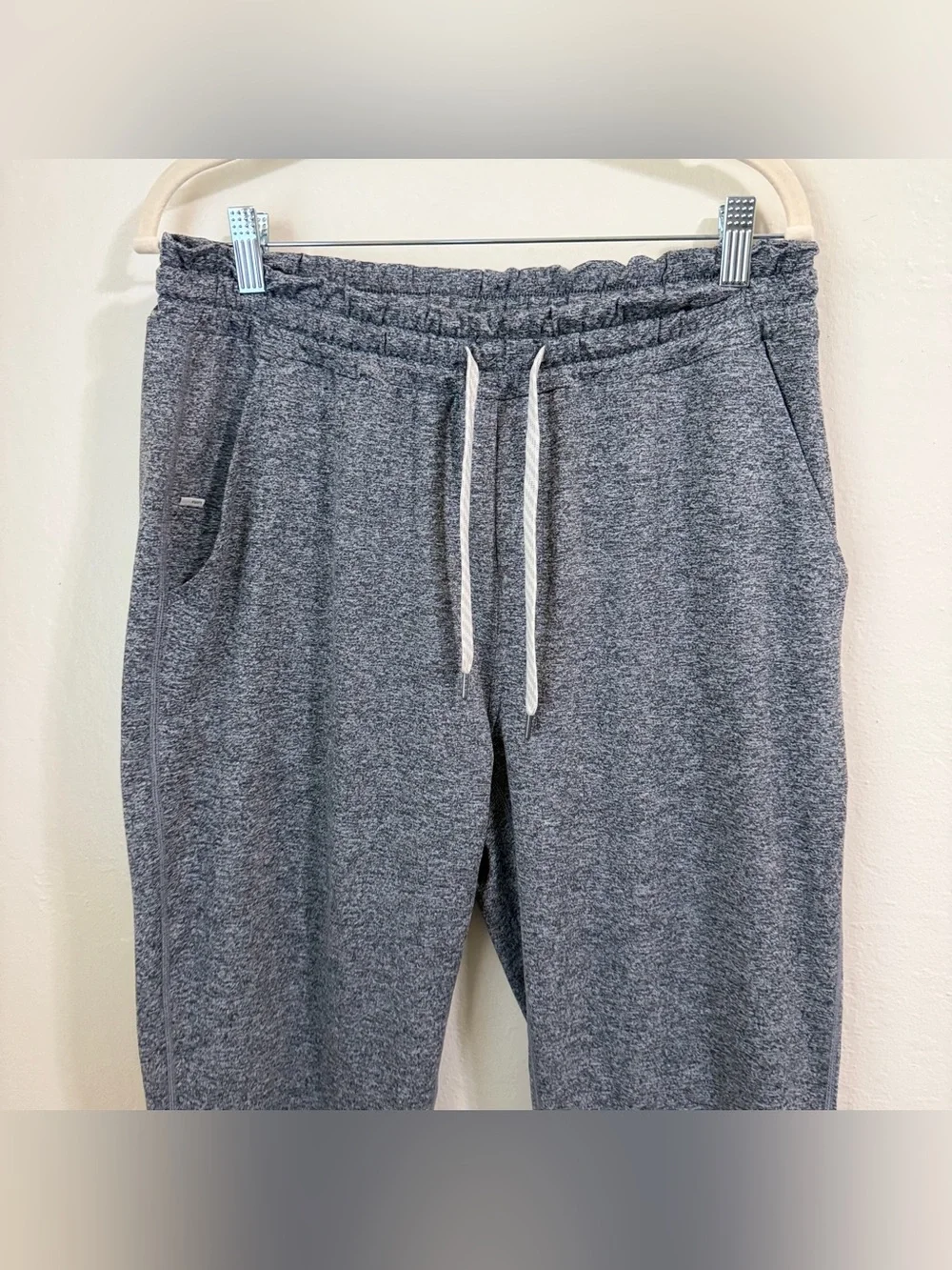 Vuori Men's Ponto Performance Pant Gray L DreamKnit Stretchy Lounge  Athleisure
